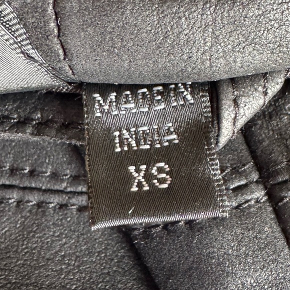 Kenna-T Asymmetric Zip Up Leather Vest Black XS - Picture 8 of 10